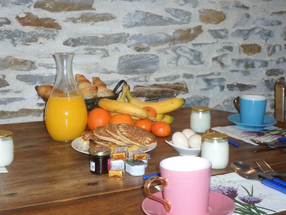 Les Colombes De La Baie Du Mont Saint-Michel Bed & Breakfast Aucey-la-Plaine Exterior photo