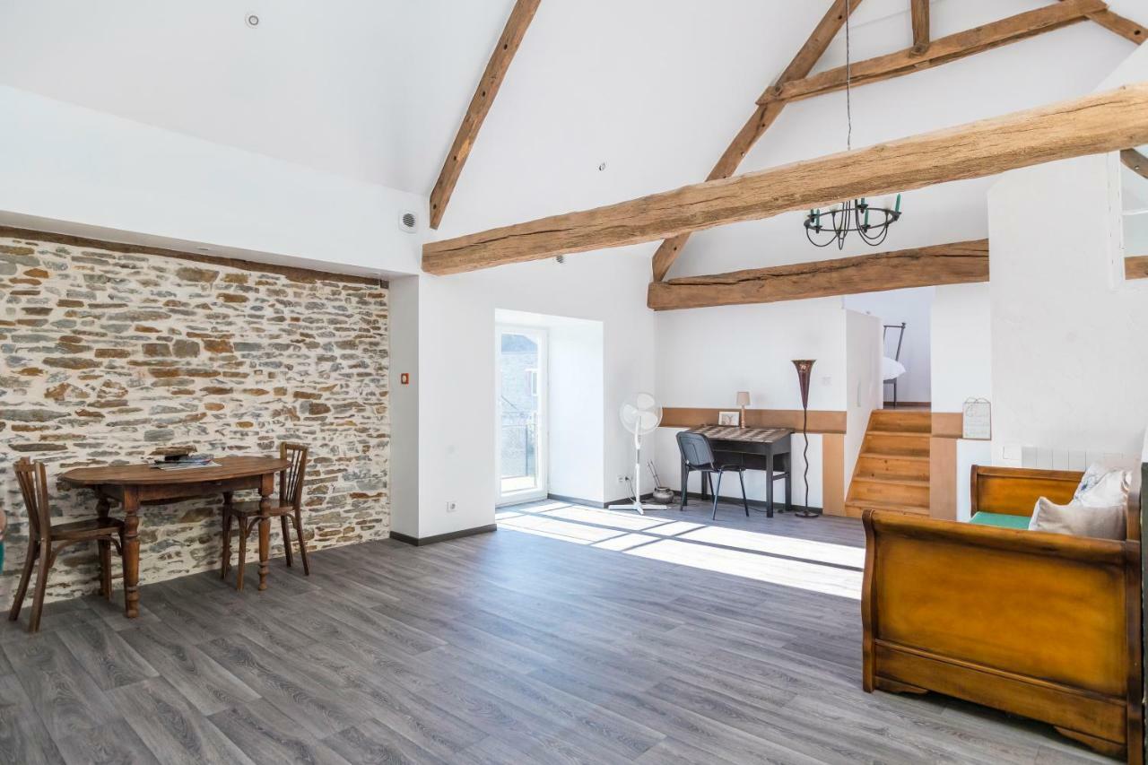 Les Colombes De La Baie Du Mont Saint-Michel Bed & Breakfast Aucey-la-Plaine Exterior photo